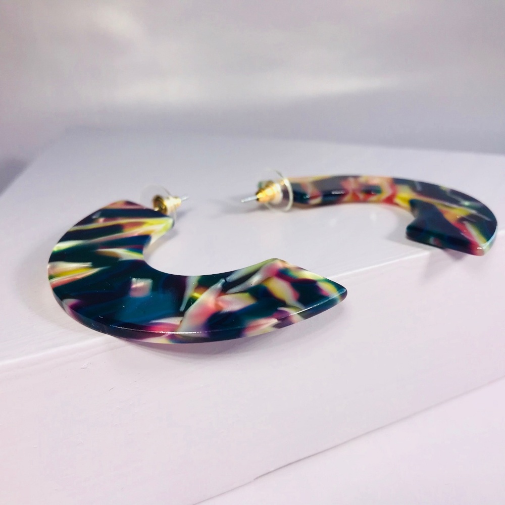 🆑 Blue Tortoise Half Circle Studs - Picture 3 of 7